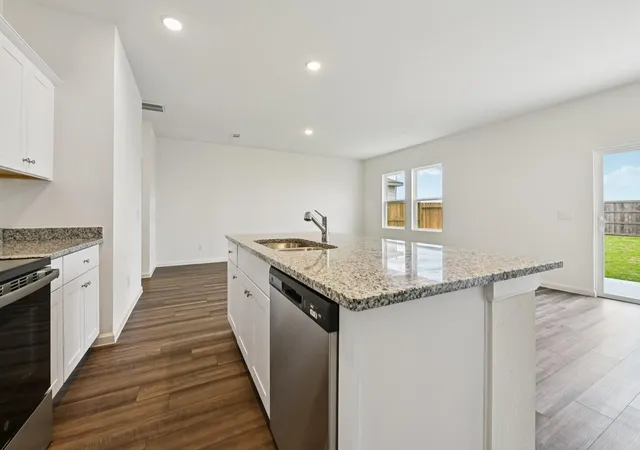 Photo 2 of Single family home for sale at 2202 Blue Mariner Path, Dickinson, TX 77539 | MLS# 42036867 | Listing updated on 2026-09-19