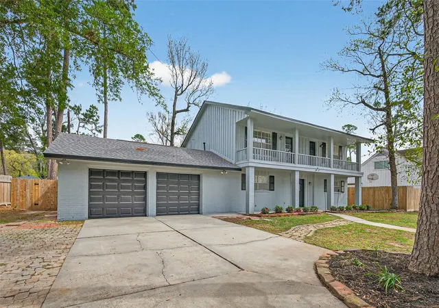 Photo 3 of Single family home for sale at 26522 Hillside Dr, Spring, TX 77386 | MLS# 10024166 | Listing updated on 2026-09-03