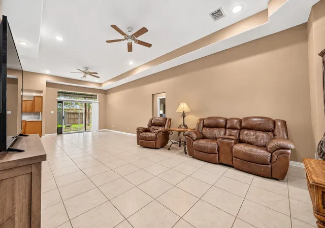 Photo 3 of Single family home for sale at 2814 Skimmer Way, Crosby, TX 77532 | MLS# 40554370 | Listing updated on 2026-09-11