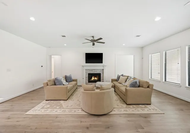 Photo 4 of Single family home for sale at 25655 High Meadow Preserve Dr, Magnolia, TX 77355 | MLS# 37346145 | Listing updated on 2026-09-23