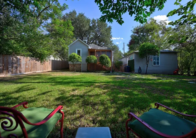 Photo 3 of Single family home for sale at 103 E Valverde St, Brenham, TX 77833 | MLS# 71094397 | Listing updated on 2026-10-03