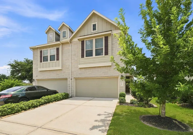 Photo 3 of Townhouse for sale at 4248 Merry Ml Dr, Spring, TX 77386 | MLS# 53205583 | Listing updated on 2026-09-19
