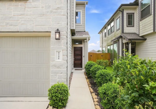 Photo 4 of Townhouse for sale at 4248 Merry Ml Dr, Spring, TX 77386 | MLS# 53205583 | Listing updated on 2026-09-19