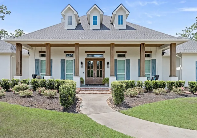 Photo 2 of Single family home for sale at 9130 Bear Crk Dr, Kountze, TX 77625 | MLS# 23155203 | Listing updated on 2026-09-19