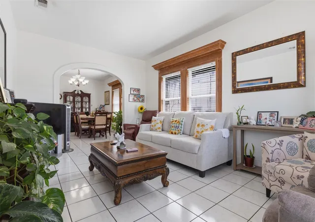 Photo 3 of Single family home for sale at 5005 Ave O 1/2, Galveston, TX 77551 | MLS# 13293797 | Listing updated on 2026-09-05