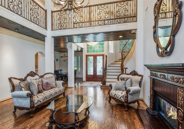 Photo 3 of Single family home for sale at 13102 Springmint Ct, Cypress, TX 77429 | MLS# 92082397 | Listing updated on 2026-09-19