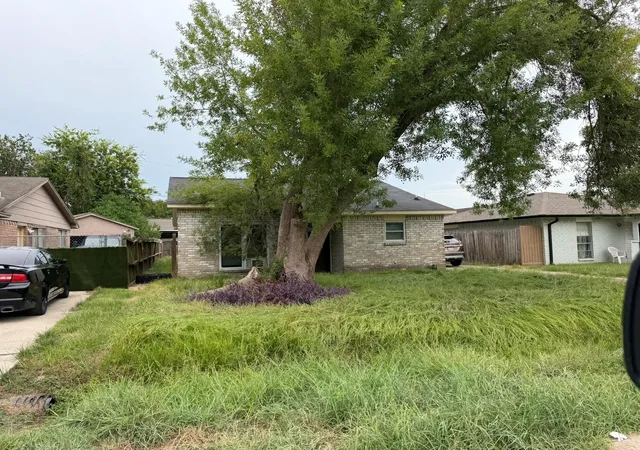 Photo 3 of Single family home for sale at 5602 Gatewood Ave, Houston, TX 77053 | MLS# 19111298 | Listing updated on 2026-09-10
