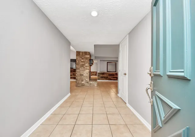 Photo 3 of Single family home for sale at 5409 Stone Crk Dr, La Porte, TX 77571 | MLS# 49800263 | Listing updated on 2026-09-13
