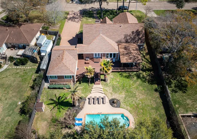 Single family home for sale at 18510 Barbuda Ln, Houston, TX 77058 | MLS# 97380616