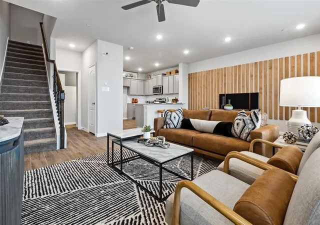 Photo 4 of Townhouse for sale at 2315 Seven Oaks Blvd #13, Tomball, TX 77375 | MLS# 73482784 | Listing updated on 2026-10-09