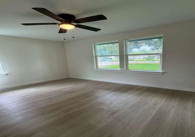 Photo 4 of Single family home for sale at 3022 South Dr, Groves, TX 77619 | MLS# 54338180 | Listing updated on 2026-10-08