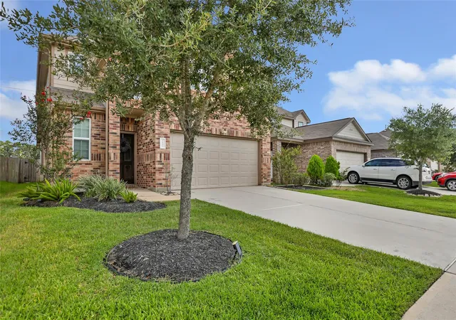Photo 2 of Single family home for sale at 7507 Merrylands Dr, Humble, TX 77346 | MLS# 45543071 | Listing updated on 2026-09-19