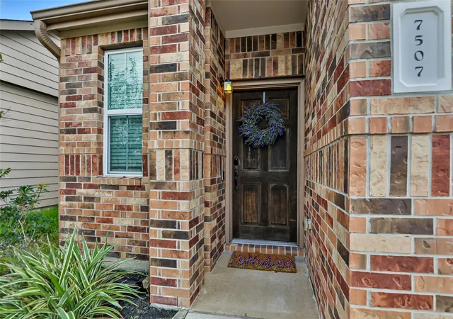 Photo 4 of Single family home for sale at 7507 Merrylands Dr, Humble, TX 77346 | MLS# 45543071 | Listing updated on 2026-09-19