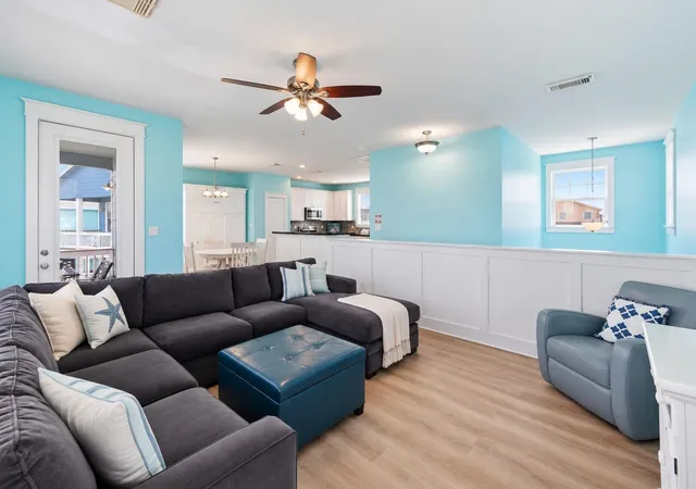 Photo 3 of Single family home for sale at 4218 King Rail Cir, Galveston, TX 77554 | MLS# 36091780 | Listing updated on 2026-09-09