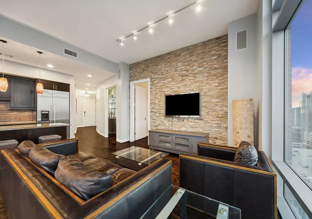 Photo 3 of Condo for sale at 2207 Bancroft St #1606, Houston, TX 77027 | MLS# 74187357 | Listing updated on 2026-09-22
