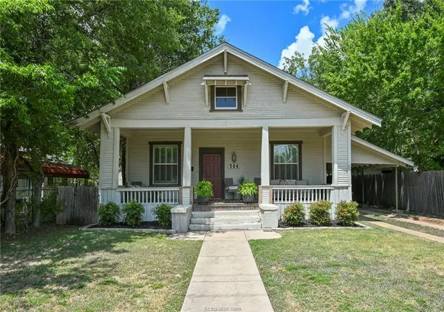 Photo 1 of Single family home for sale at 504 W 28th Street, Bryan, TX 77803 | MLS# 83364179 | Listing updated on 2026-09-23
