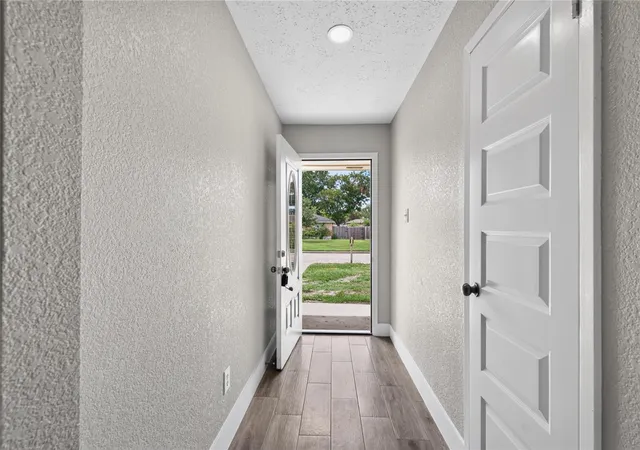 Photo 4 of Sale Pending at 11726 Old Telegraph Rd, Houston, TX 77067 | MLS# 76998742 | Listing updated on 2026-09-15