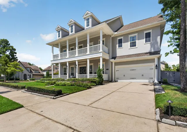 Photo 3 of Sale Pending at 202 S Thatcher Bnd Cir, Spring, TX 77389 | MLS# 8292917 | Listing updated on 2026-09-19