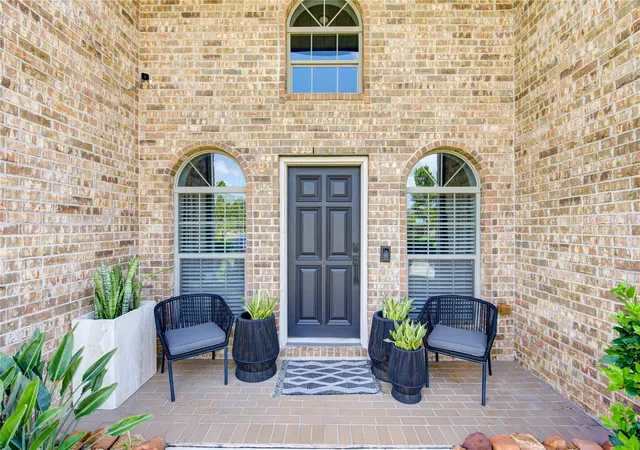 Photo 2 of Single family home for sale at 6627 Marble Fls Ln, Manvel, TX 77578 | MLS# 41057307 | Listing updated on 2026-09-09