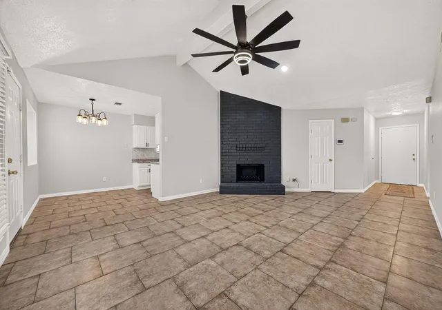 Photo 3 of Single family home for sale at 7530 Gulfbriar Pl, Missouri City, TX 77489 | MLS# 30284582 | Listing updated on 2026-09-24