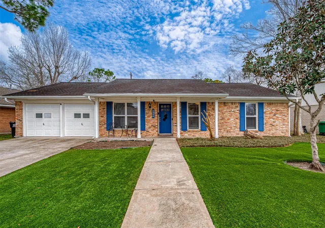 Photo 1 of Single family home for sale at 5806 Cartagena St, Houston, TX 77035 | MLS# 67808894 | Listing updated on 2026-09-17