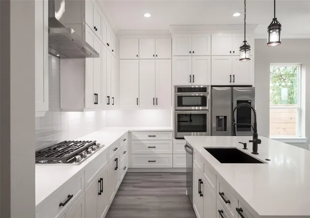 Photo 3 of Single family home for sale at 1016 East 32nd, Houston, TX 77022 | MLS# 55223013 | Listing updated on 2026-09-02