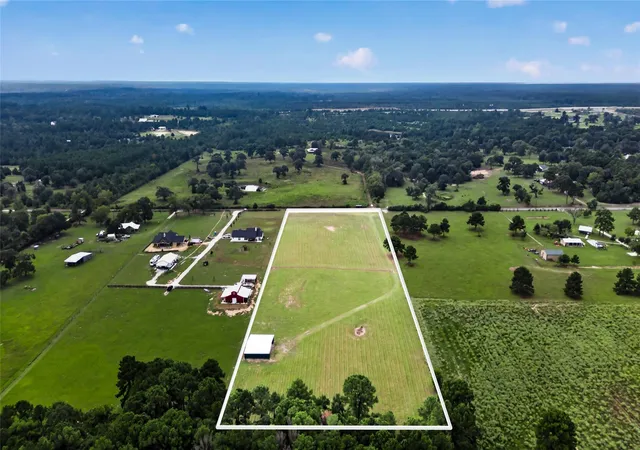 Photo 1 of Sale Pending at 6111 County Rd 344, Navasota, TX 77868 | MLS# 47669165 | Listing updated on 2026-10-09
