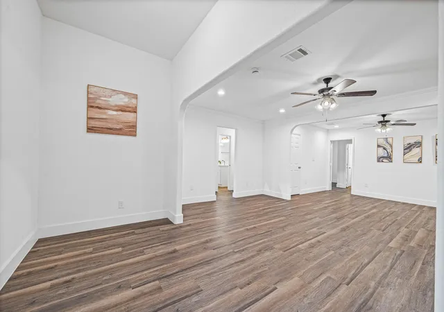 Photo 4 of Single family home for sale at 5518 Bretshire Dr, Houston, TX 77016 | MLS# 69867046 | Listing updated on 2026-09-05