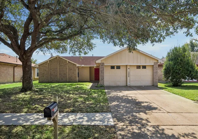 Photo 1 of Single family home for sale at 1922 Summer Pl Dr, Missouri City, TX 77489 | MLS# 80346447 | Listing updated on 2026-09-01