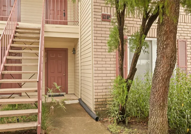 Photo 2 of Condo for sale at 2120 El Paseo St #3103, Houston, TX 77054 | MLS# 13559494 | Listing updated on 2026-09-18