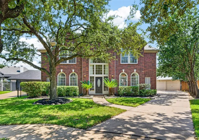 Photo 1 of Single family home for sale at 2819 Gray Moss Ct, Sugar Land, TX 77478 | MLS# 69786416 | Listing updated on 2026-09-23