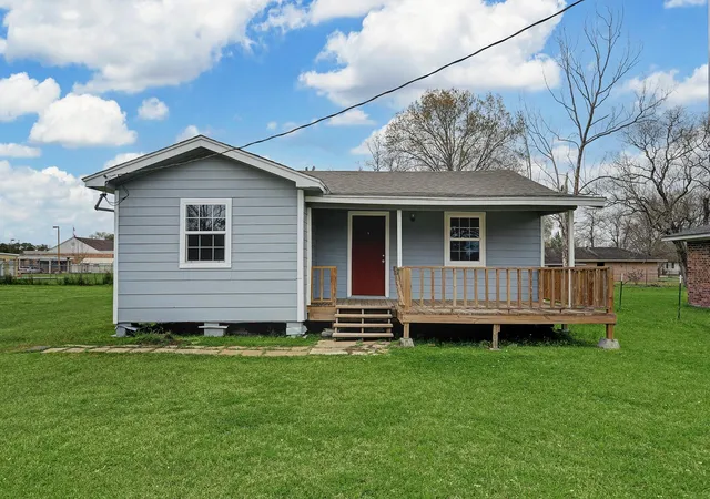 Photo 1 of Single family home for sale at 1210 Glendale St, Dayton, TX 77535 | MLS# 7772941 | Listing updated on 2026-09-17
