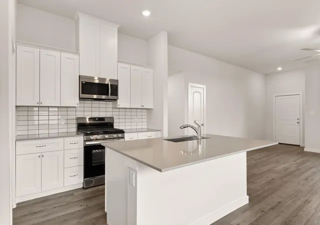 Photo 3 of Single family home for sale at 903 Road 5102, Cleveland, TX 77327 | MLS# 15524883 | Listing updated on 2026-10-23