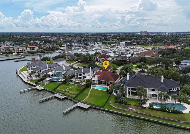 Photo 2 of Single family home for sale at 102 Twin Oaks Way, Kemah, TX 77565 | MLS# 25631309 | Listing updated on 2026-09-11