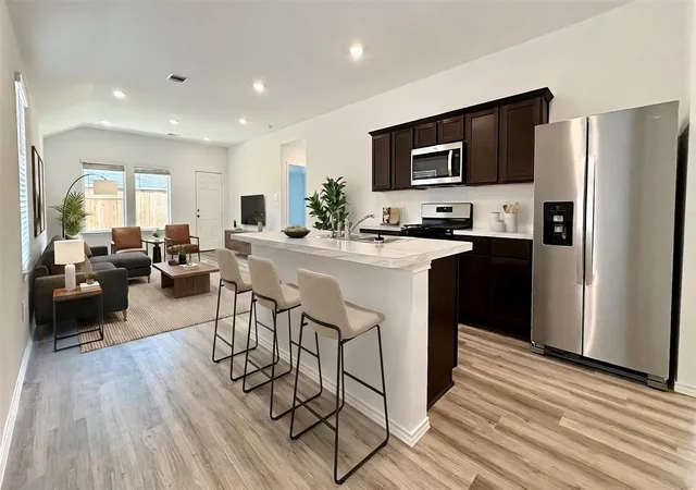 Photo 2 of Single family home for sale at 1127 Dewberry Downs Ln, Houston, TX 77090 | MLS# 17298337 | Listing updated on 2026-09-09