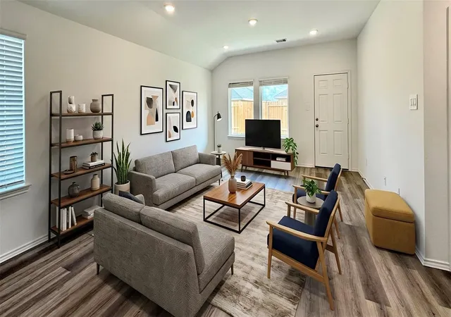 Photo 3 of Single family home for sale at 1127 Dewberry Downs Ln, Houston, TX 77090 | MLS# 17298337 | Listing updated on 2026-09-09