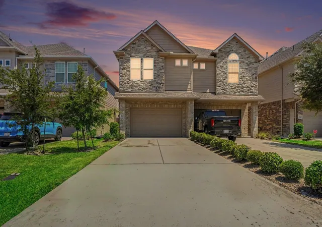 Photo 1 of Townhouse for sale at 520 N 6th Street, La Porte, TX 77571 | MLS# 47683745 | Listing updated on 2026-09-02