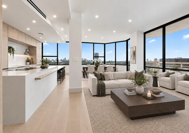 Photo 3 of Condo for sale at 14 Greenway Plz #19R, Houston, TX 77046 | MLS# 35825477 | Listing updated on 2026-09-11