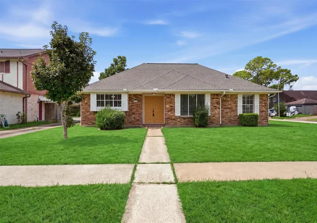 Photo 1 of Single family home for sale at 11602 Sagemeadow Ln, Houston, TX 77089 | MLS# 45170277 | Listing updated on 2026-09-13