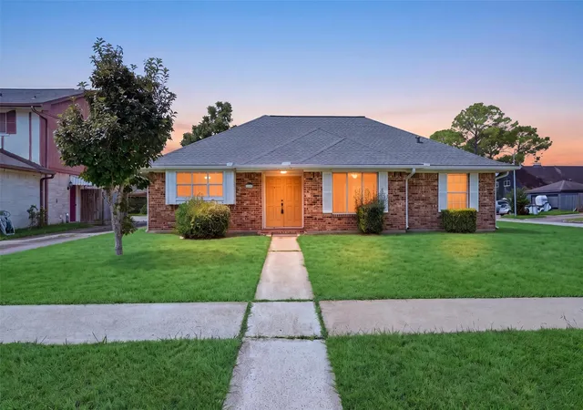 Photo 2 of Single family home for sale at 11602 Sagemeadow Ln, Houston, TX 77089 | MLS# 45170277 | Listing updated on 2026-09-13