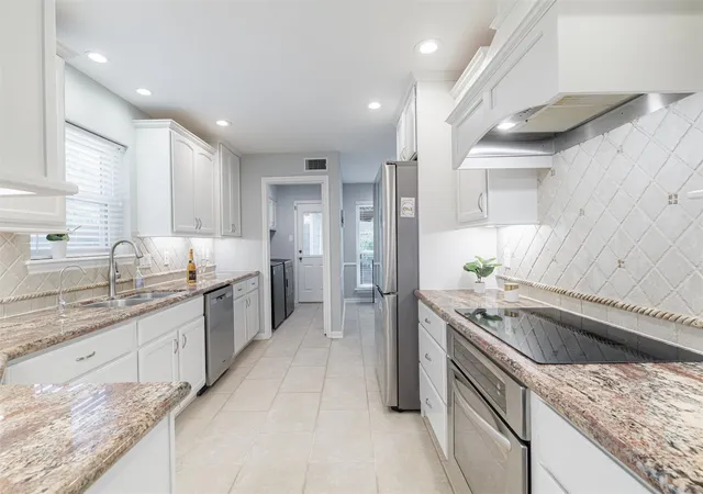 Photo 4 of Sale Pending at 13411 Lakecrest Dr, Cypress, TX 77429 | MLS# 45752981 | Listing updated on 2026-09-19
