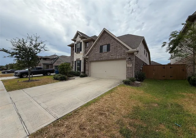 Photo 27 of Single family home for sale at 12338 Bedford Bnd Dr, Humble, TX 77346 | MLS# 82163585 | Listing updated on 2026-10-09