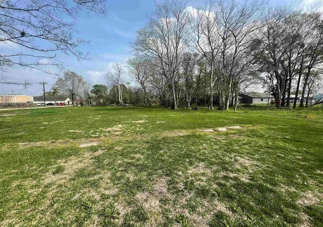 Photo 3 of Land for sale at 236 Oakland St, Beaumont, TX 77701 | MLS# 15362095 | Listing updated on 2026-09-16
