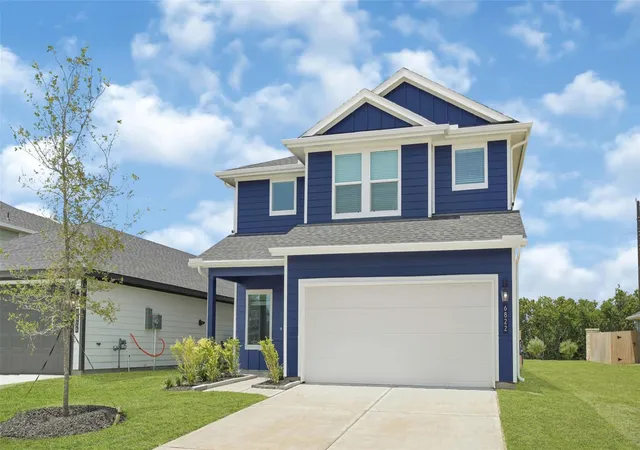 Photo 2 of Sale Pending at 6731 Cyn Breeze Dr, Rosenberg, TX 77471 | MLS# 77346576 | Listing updated on 2026-09-28