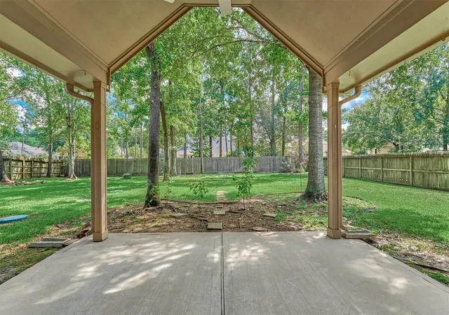 Photo 3 of Sale Pending at 806 Weeping Willow Way, Magnolia, TX 77354 | MLS# 81186972 | Listing updated on 2026-10-02