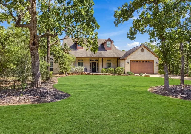 Photo 2 of Single family home for sale at 18281 Wigeon Trl Dr, College Station, TX 77845 | MLS# 15045631 | Listing updated on 2026-09-19