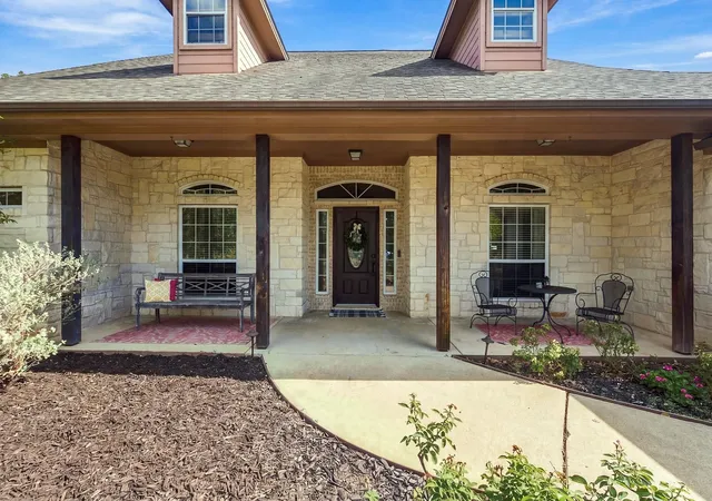 Photo 3 of Single family home for sale at 18281 Wigeon Trl Dr, College Station, TX 77845 | MLS# 15045631 | Listing updated on 2026-09-19