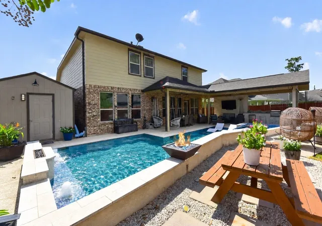 Single family home for sale at 802 S Chamfer Way, Crosby, TX 77532 | MLS# 40437789 | Listing updated on 2026-09-23