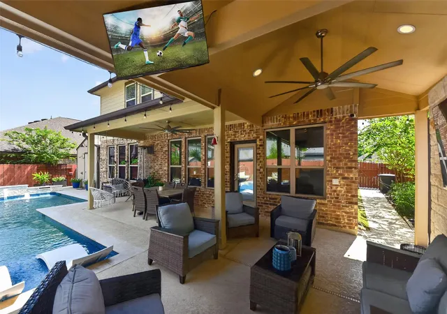 Photo 1 of Single family home for sale at 802 S Chamfer Way, Crosby, TX 77532 | MLS# 40437789 | Listing updated on 2026-09-23