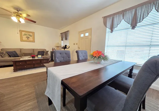 Listing Photo 4 - Condo for sale in building located at 1103 Dulles Ave, Stafford, TX 77477 - Unit #1402